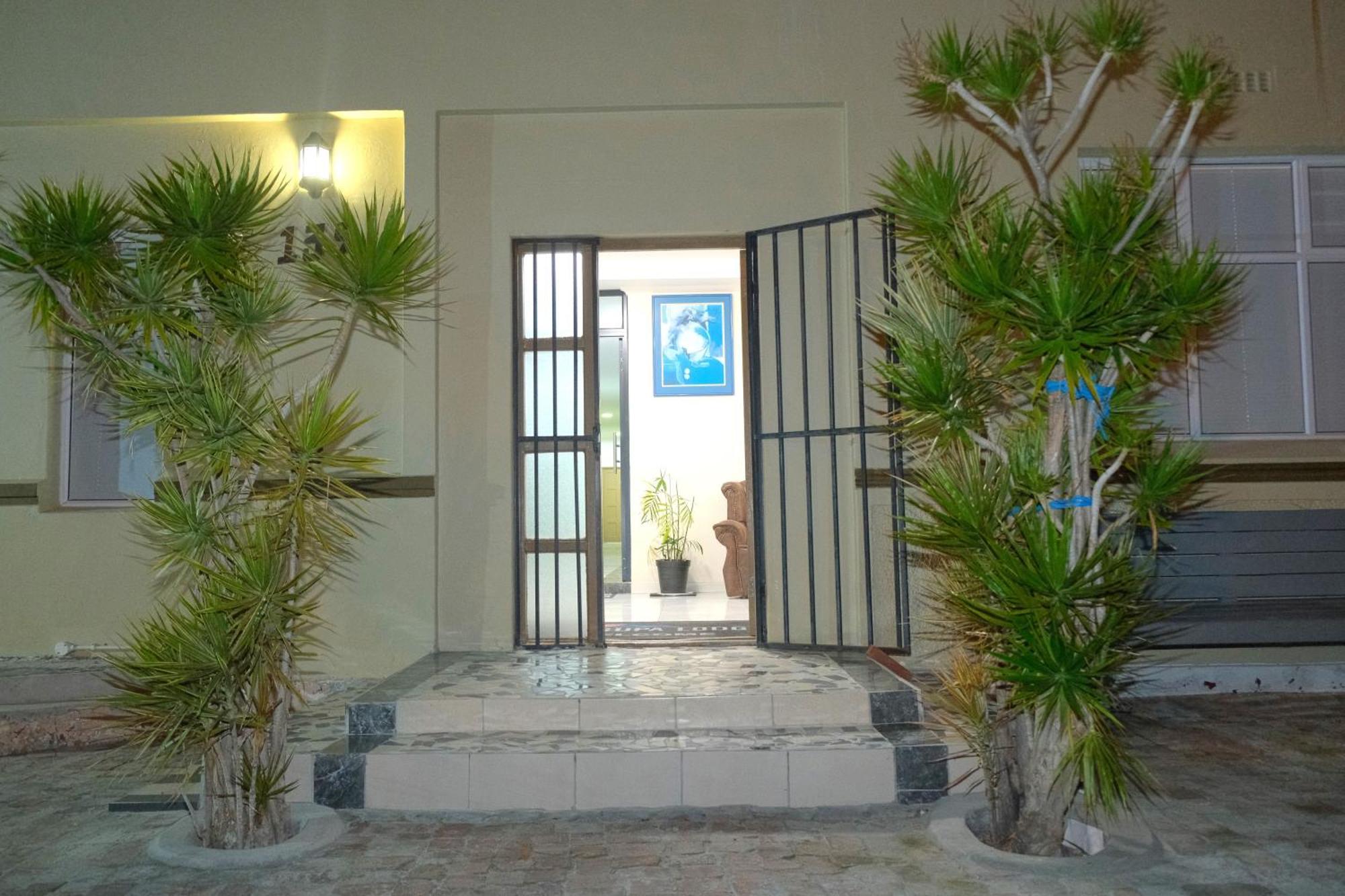 Supa Lodge Parow Exterior foto